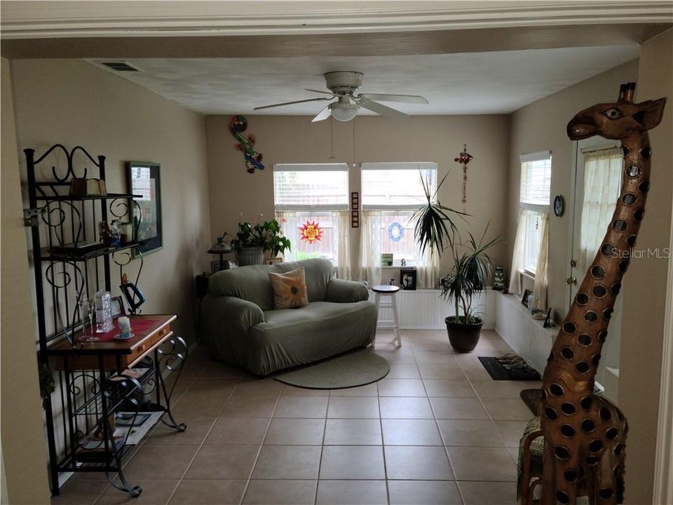 Recently Sold: $188,000 (2 beds, 2 baths, 1526 Square Feet)