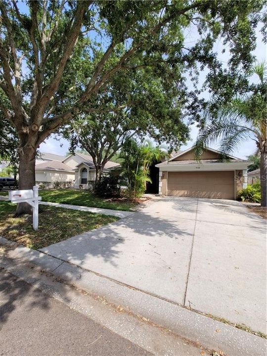 Recently Sold: $309,999 (3 beds, 2 baths, 2056 Square Feet)