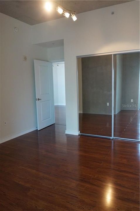Recently Rented: $3,000 (2 beds, 2 baths, 1258 Square Feet)