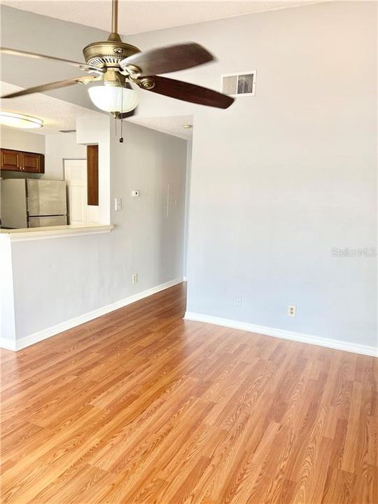 Recently Sold: $136,000 (2 beds, 2 baths, 836 Square Feet)