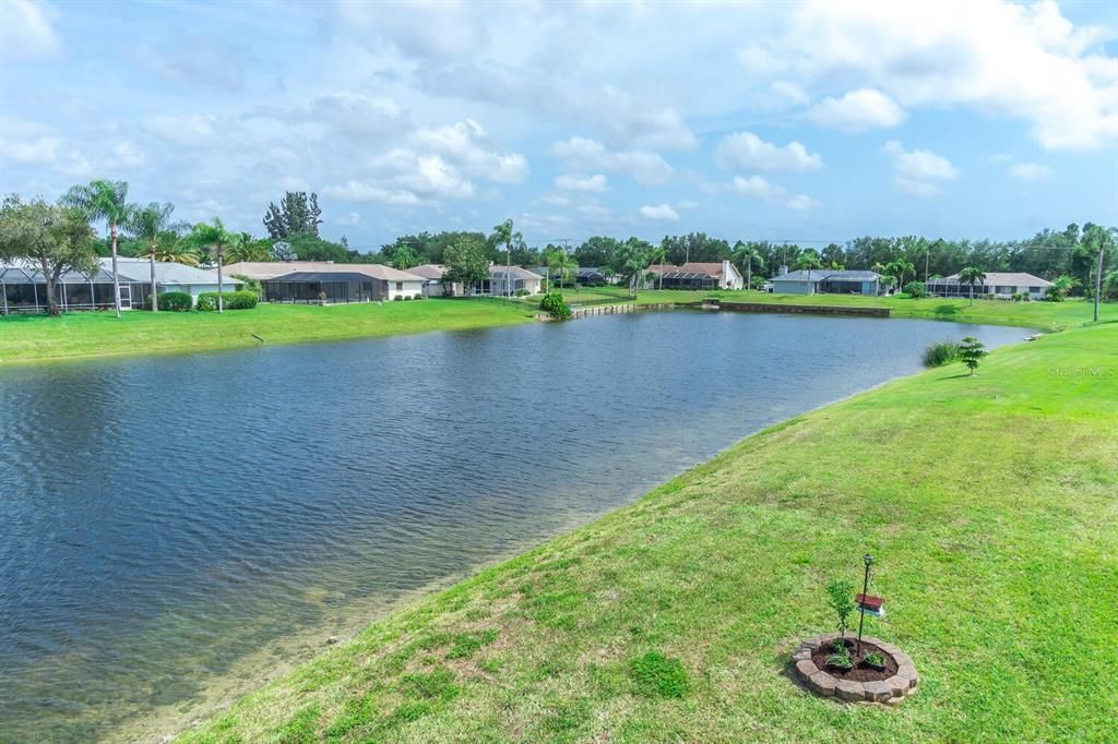 Vendido Recientemente: $389,900 (3 camas, 2 baños, 1947 Pies cuadrados)