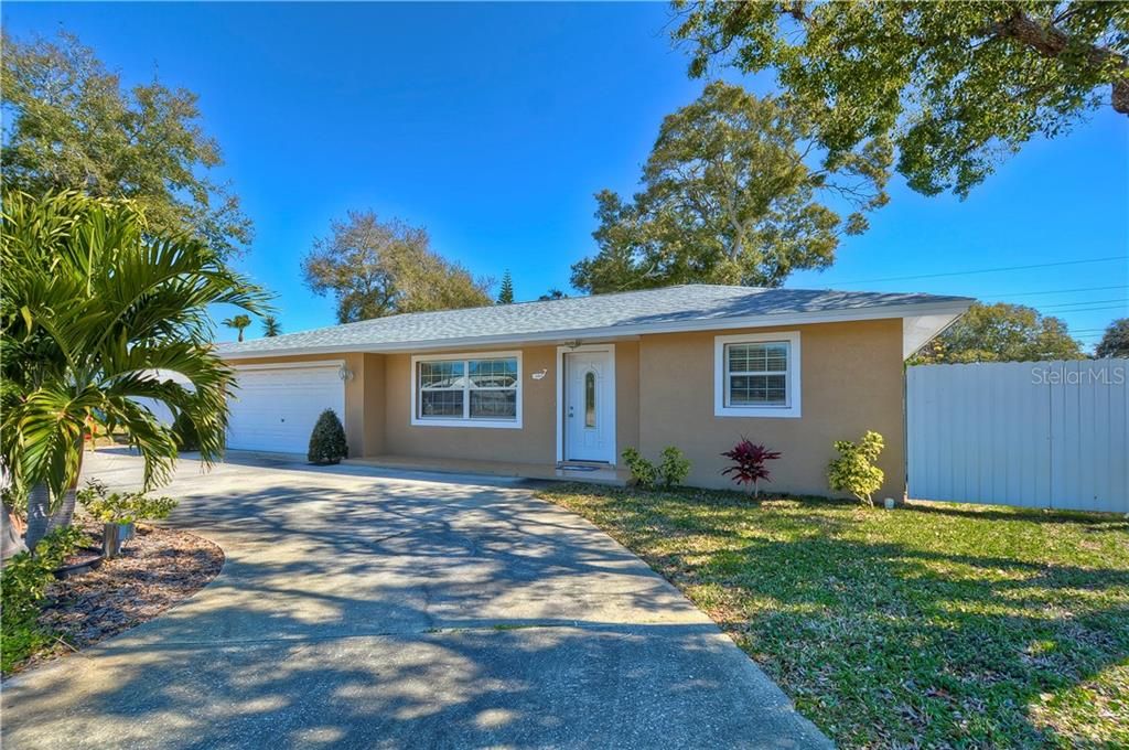 Недавно арендовано: $1,800 (2 спален, 2 ванн, 1108 Квадратных фут)