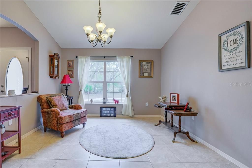 Recently Sold: $329,000 (3 beds, 2 baths, 1852 Square Feet)