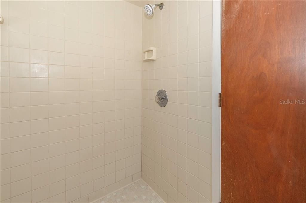 最近售出: $325,000 (3 贝兹, 2 浴室, 1474 平方英尺)