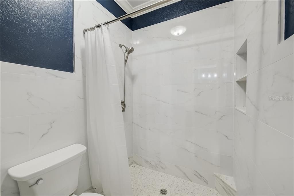 Недавно продано: $190,000 (2 спален, 2 ванн, 1130 Квадратных фут)