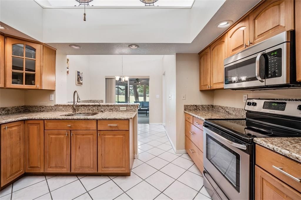 Recently Sold: $344,999 (3 beds, 2 baths, 1725 Square Feet)