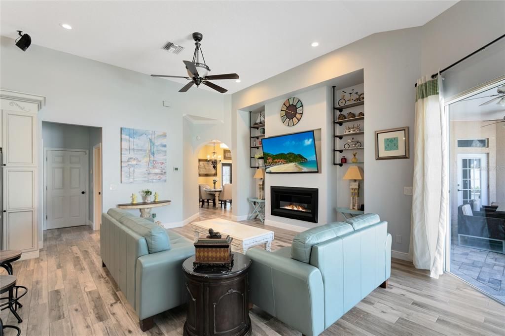 Recently Sold: $620,000 (5 beds, 2 baths, 2790 Square Feet)