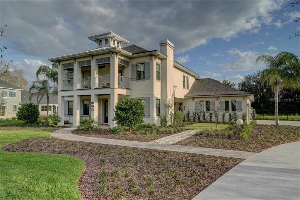 Recently Sold: $2,205,000 (5 beds, 4 baths, 5159 Square Feet)