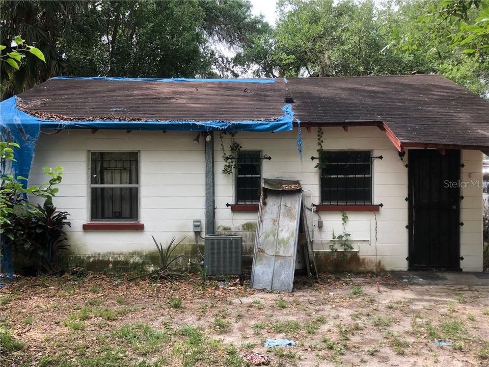 Recently Sold: $119,900 (2 beds, 1 baths, 872 Square Feet)