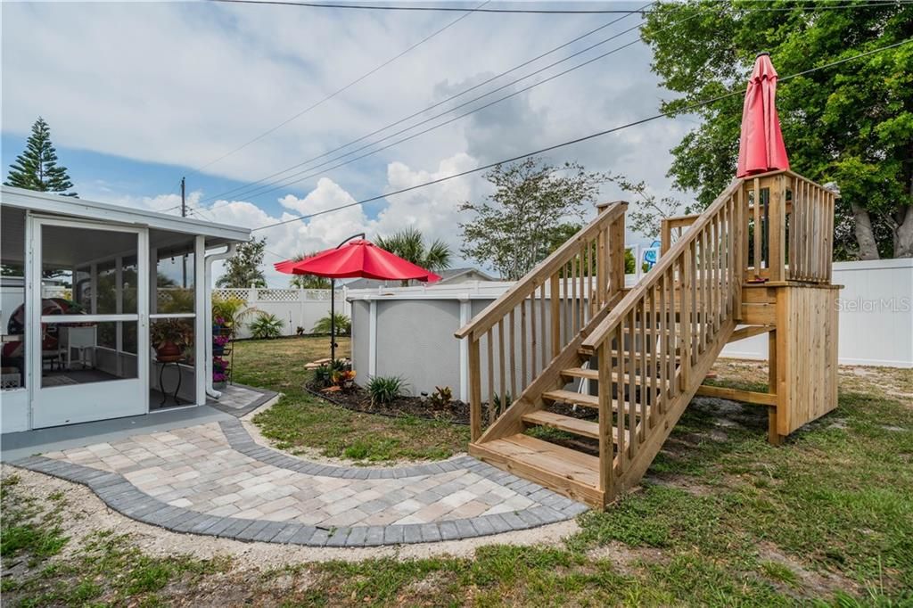 Recently Sold: $234,900 (2 beds, 2 baths, 1149 Square Feet)