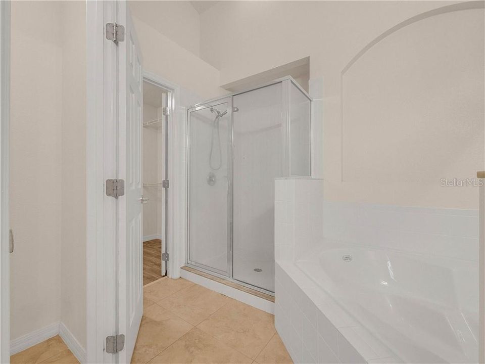最近租的: $2,000 (4 贝兹, 2 浴室, 2170 平方英尺)