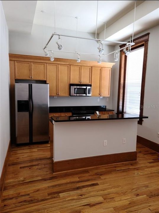 Recently Rented: $2,285 (2 beds, 2 baths, 1278 Square Feet)
