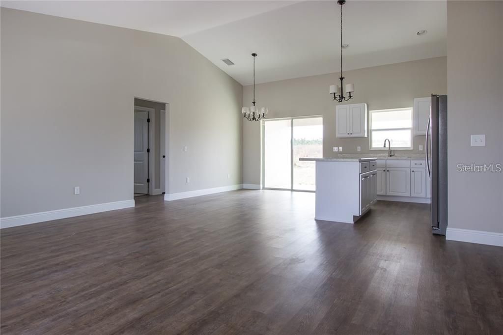 Recently Sold: $216,522 (3 beds, 2 baths, 1459 Square Feet)