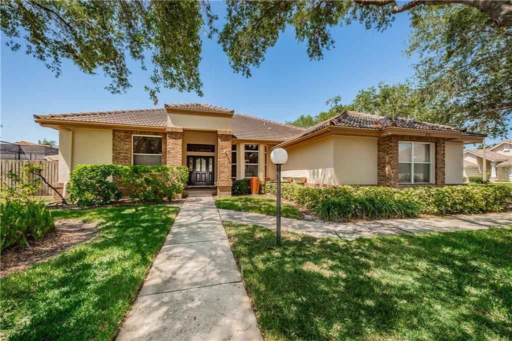 Recently Sold: $750,000 (3 beds, 3 baths, 2350 Square Feet)