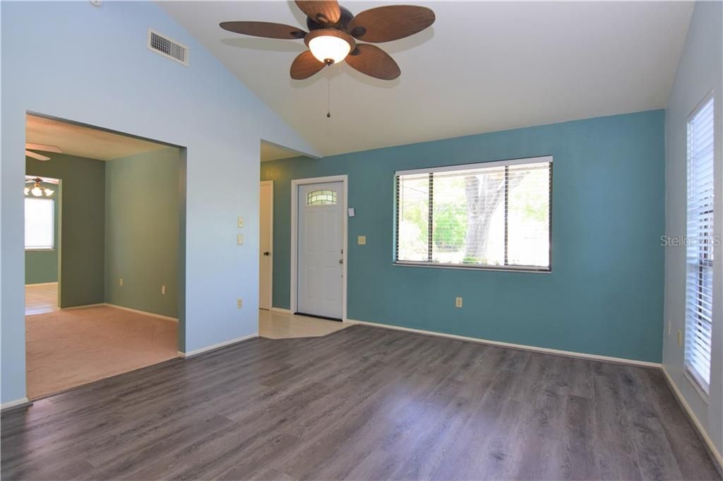 Recently Rented: $1,800 (2 beds, 2 baths, 1238 Square Feet)