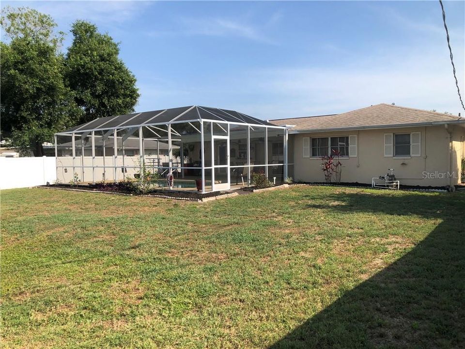 Recently Sold: $215,000 (2 beds, 2 baths, 1230 Square Feet)