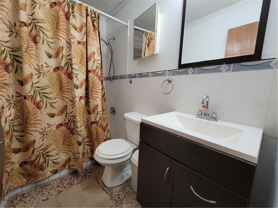 Vendido Recientemente: $135,000 (3 camas, 2 baños, 1650 Pies cuadrados)