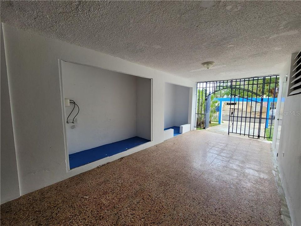 Vendido Recientemente: $135,000 (3 camas, 2 baños, 1650 Pies cuadrados)