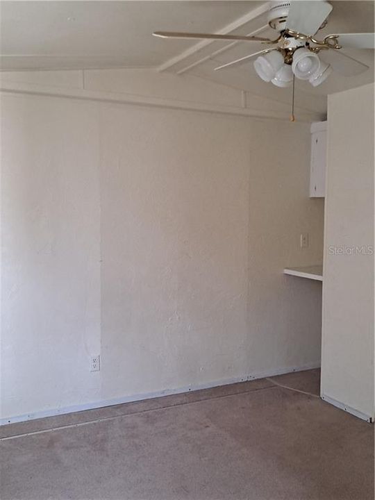 Recently Rented: $750 (1 beds, 1 baths, 410 Square Feet)