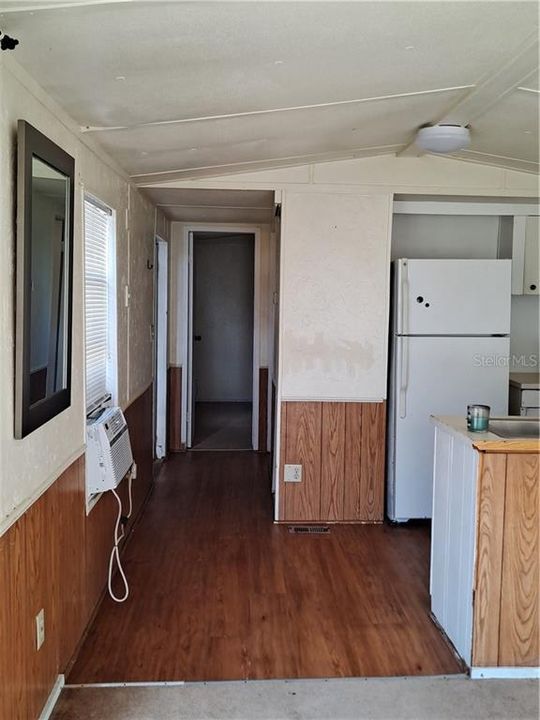 Recently Rented: $750 (1 beds, 1 baths, 410 Square Feet)