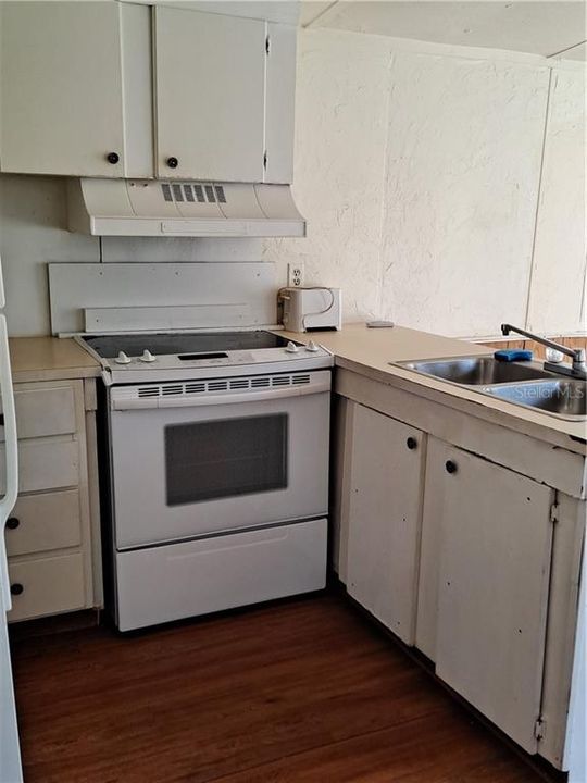 Recently Rented: $750 (1 beds, 1 baths, 410 Square Feet)