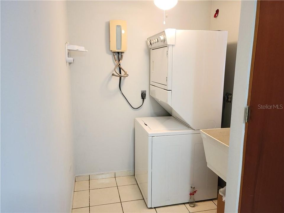 Vendido Recientemente: $124,900 (3 camas, 2 baños, 1031 Pies cuadrados)