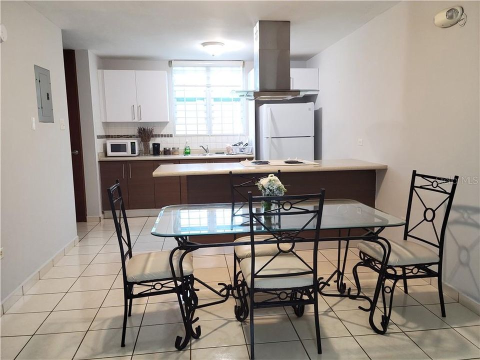 Vendido Recientemente: $124,900 (3 camas, 2 baños, 1031 Pies cuadrados)