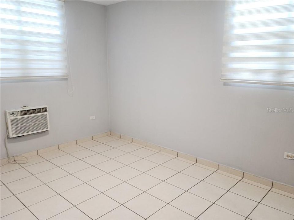 Vendido Recientemente: $124,900 (3 camas, 2 baños, 1031 Pies cuadrados)