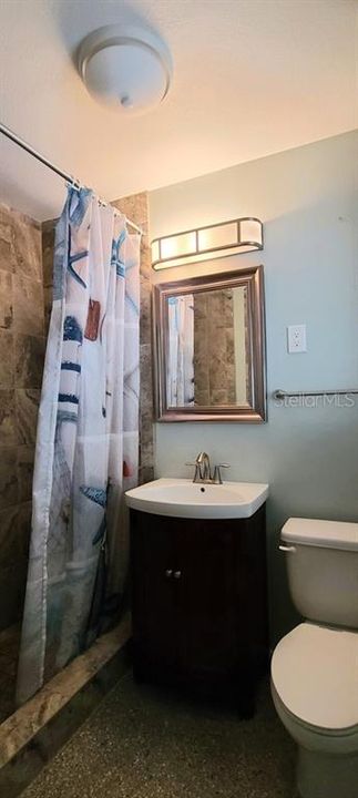 Master bath with Tiled shower