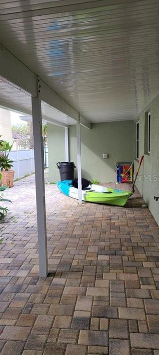 Covered Lanai for BBQ and Entertaining space