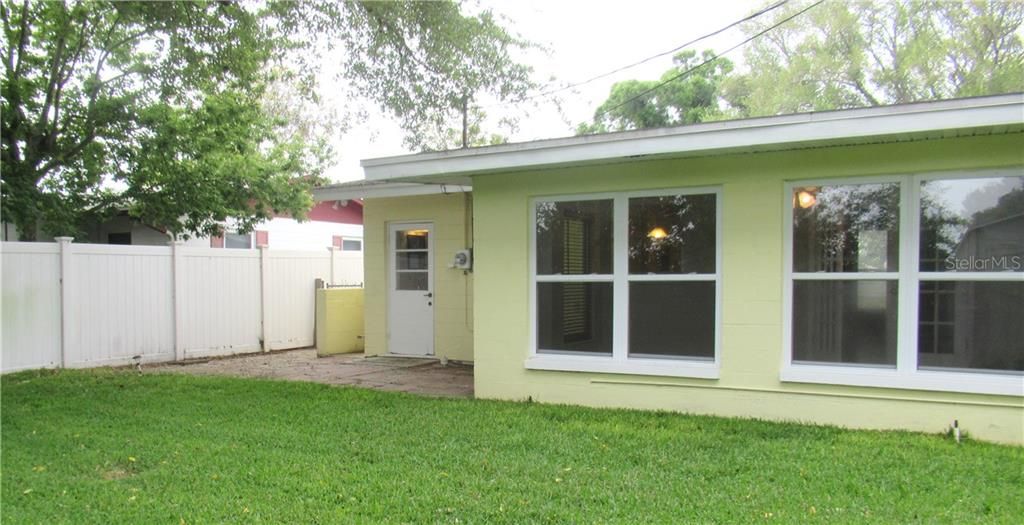 Recently Rented: $1,595 (2 beds, 2 baths, 1020 Square Feet)