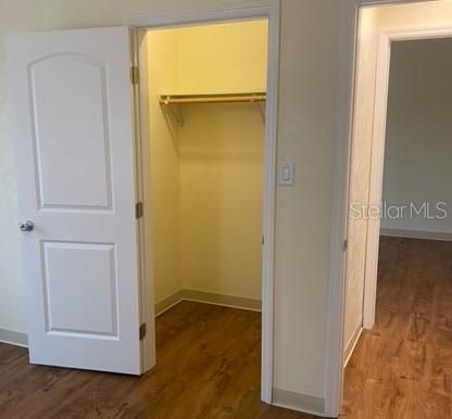 Recently Sold: $210,000 (2 beds, 1 baths, 965 Square Feet)