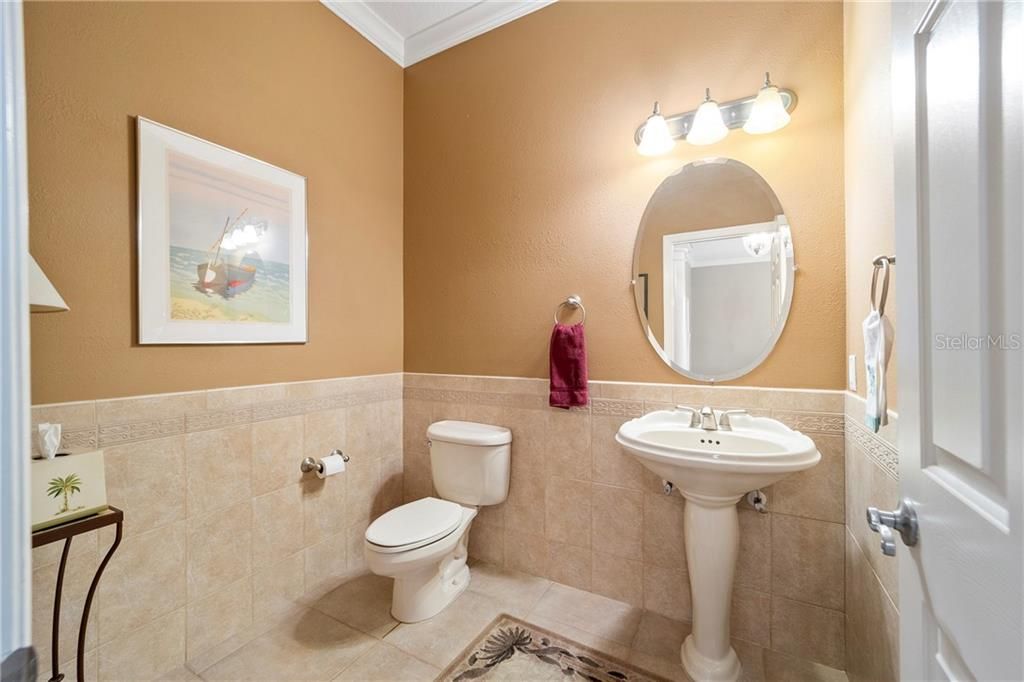 最近售出: $455,000 (3 贝兹, 2 浴室, 2264 平方英尺)
