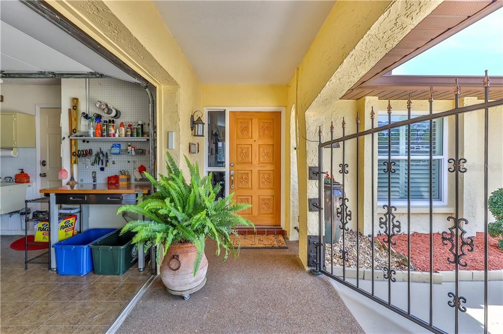 Recently Sold: $299,000 (3 beds, 3 baths, 1568 Square Feet)