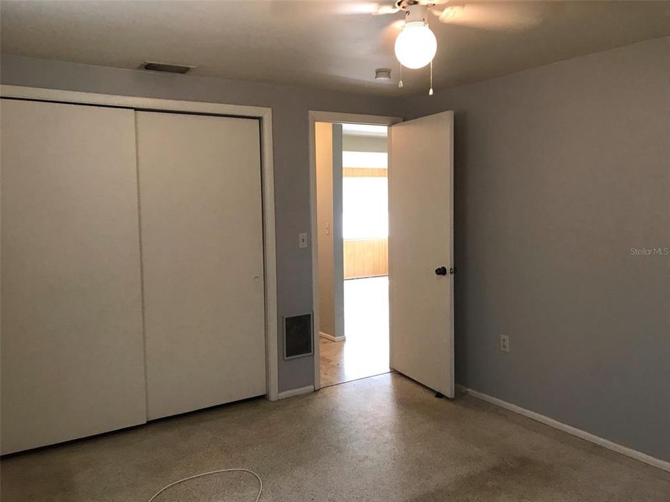 Recently Rented: $1,200 (2 beds, 1 baths, 857 Square Feet)