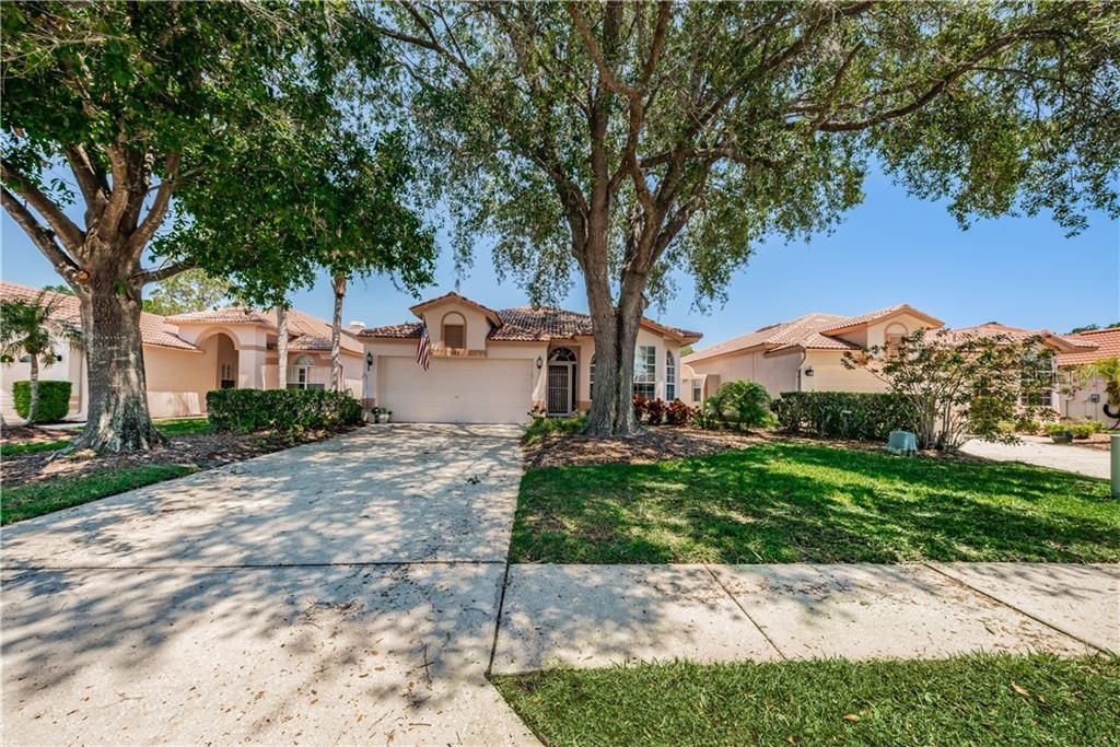 Recently Sold: $330,000 (3 beds, 2 baths, 1726 Square Feet)