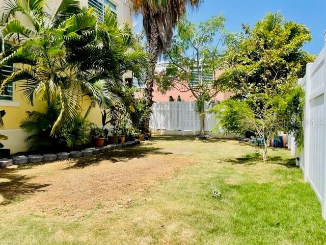 Recently Sold: $330,000 (4 beds, 3 baths, 2200 Square Feet)