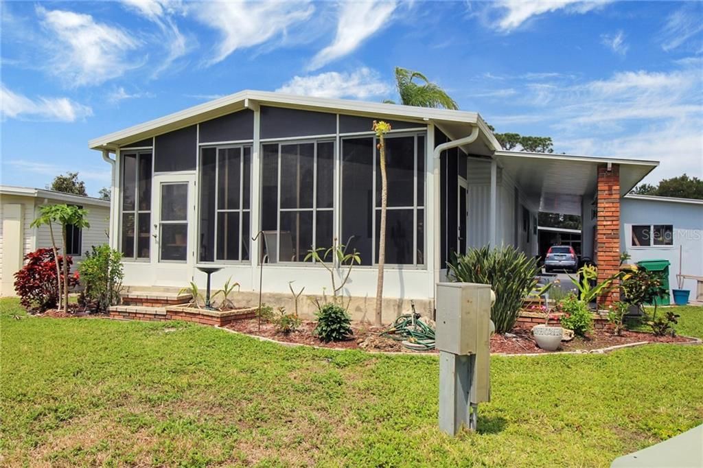 Recently Sold: $115,000 (2 beds, 2 baths, 1056 Square Feet)