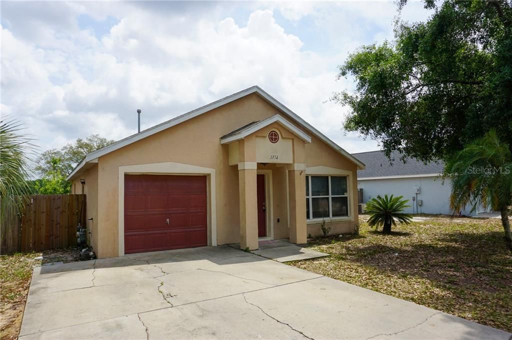 Recently Rented: $1,325 (3 beds, 2 baths, 1038 Square Feet)