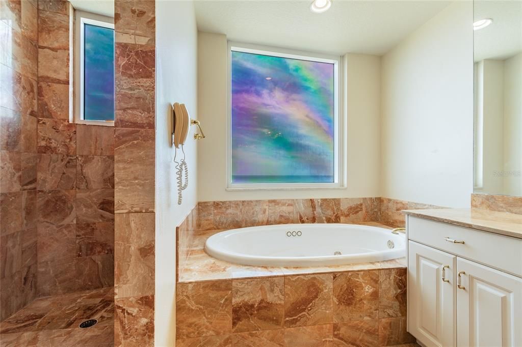 Недавно продано: $2,665,000 (3 спален, 3 ванн, 3966 Квадратных фут)