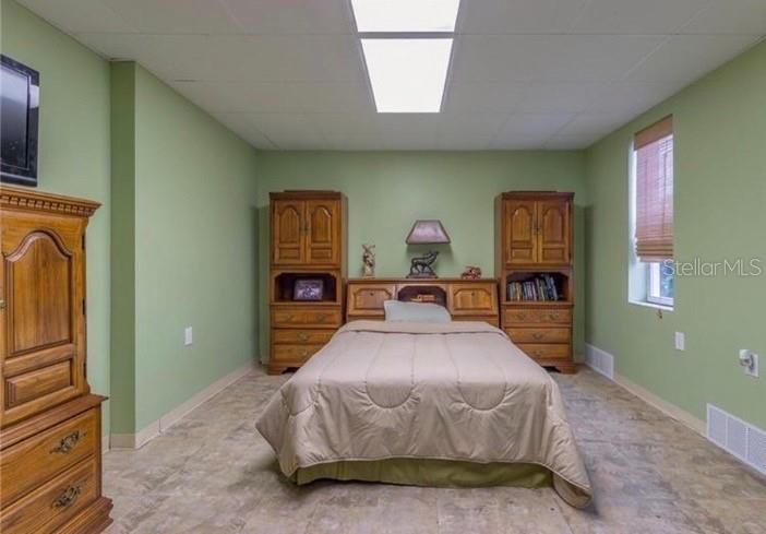Недавно арендовано: $2,795 (4 спален, 2 ванн, 2042 Квадратных фут)