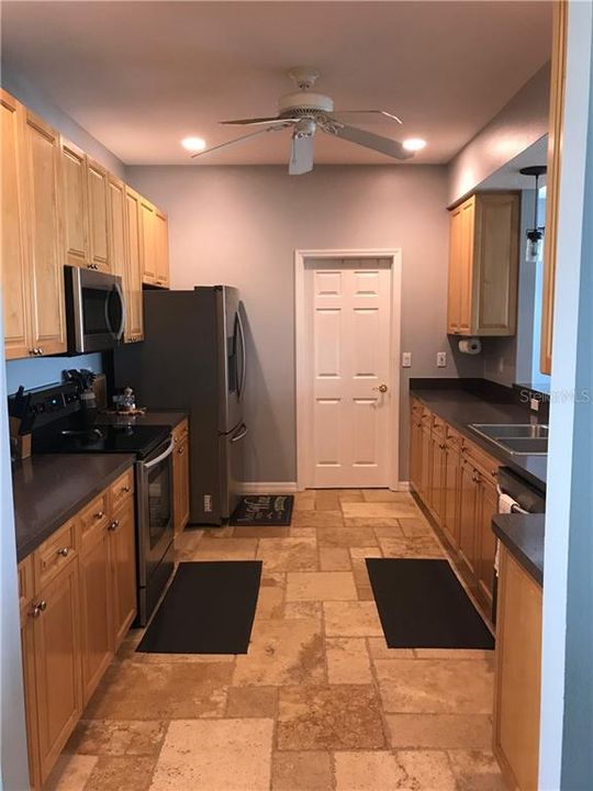 Recently Rented: $2,795 (4 beds, 2 baths, 2042 Square Feet)