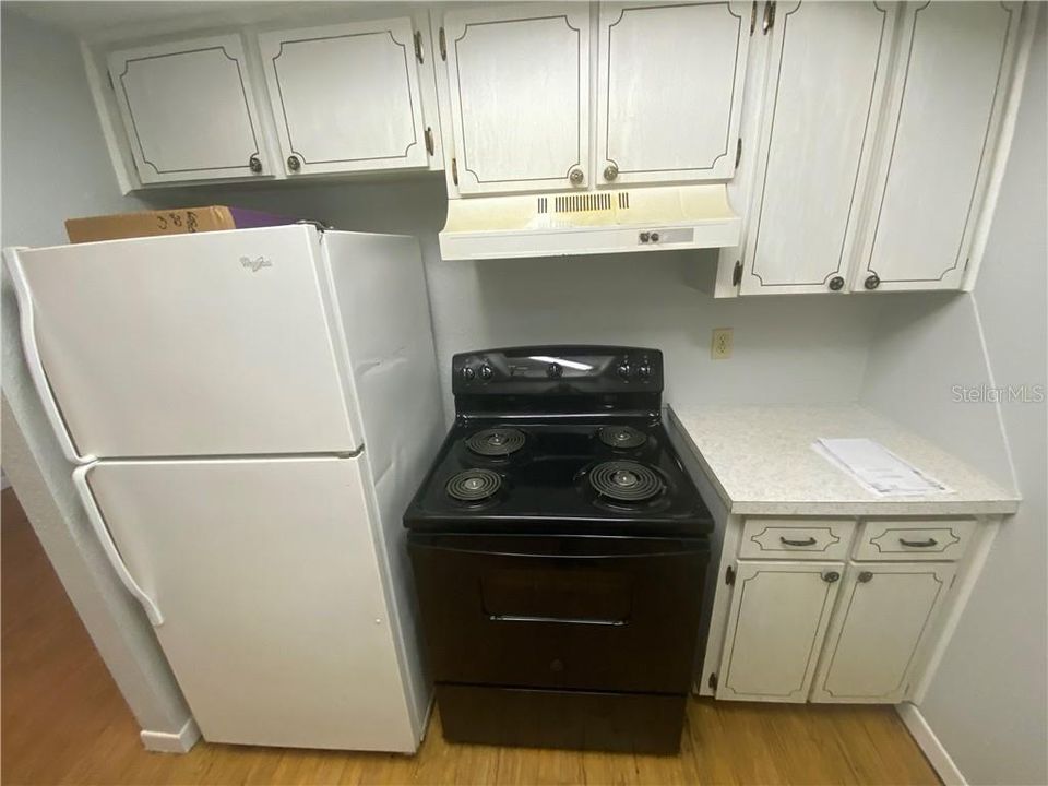 Recently Rented: $995 (1 beds, 1 baths, 645 Square Feet)
