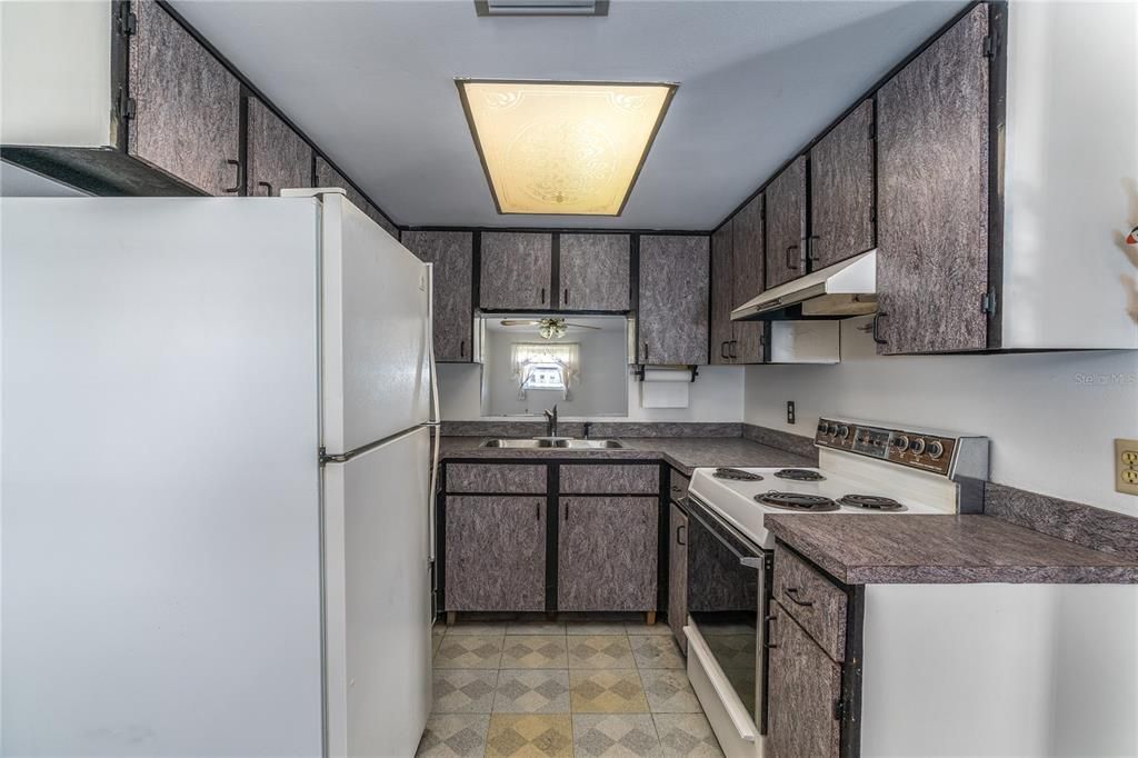 Recently Sold: $99,500 (1 beds, 1 baths, 640 Square Feet)
