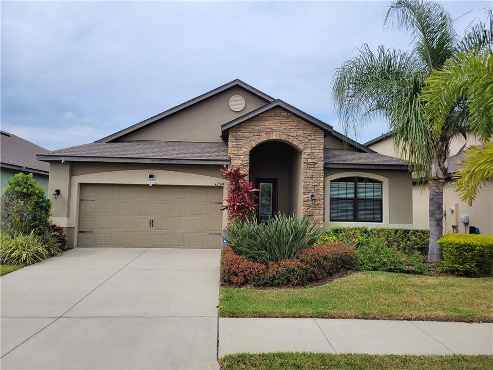 Recently Sold: $285,000 (3 beds, 2 baths, 1866 Square Feet)