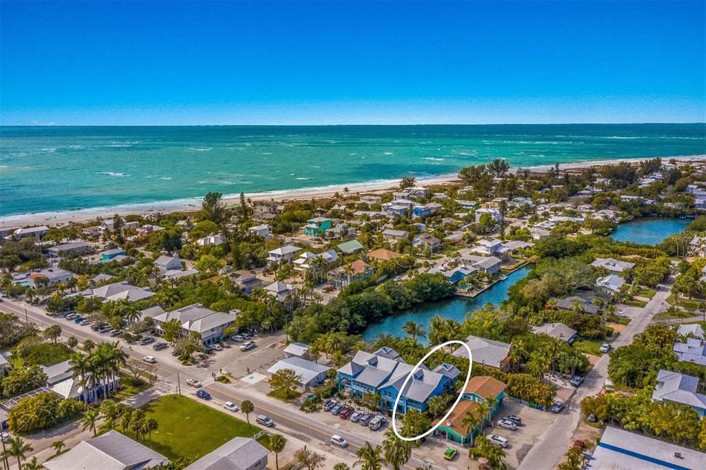 Vendido Recientemente: $1,595,000 (3 camas, 2 baños, 1709 Pies cuadrados)