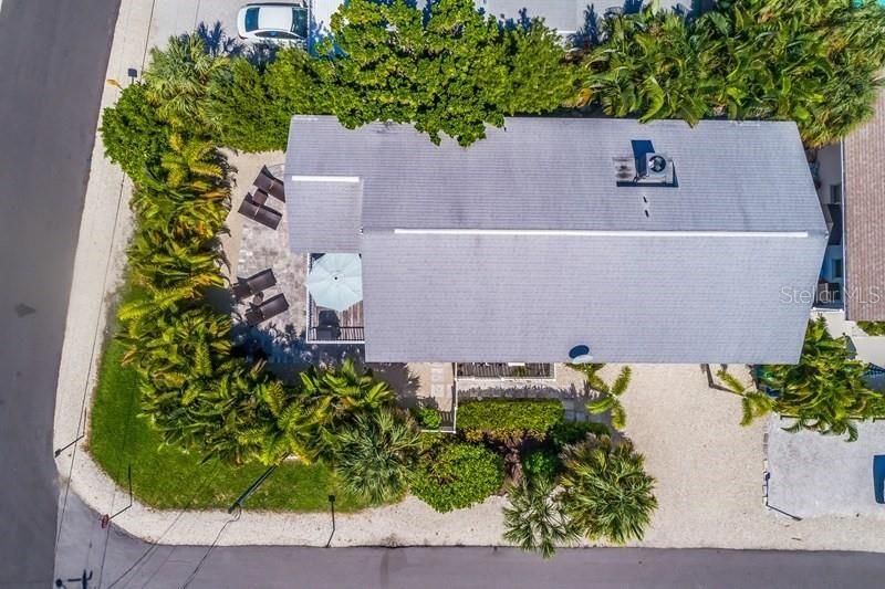 Recently Sold: $1,375,000 (3 beds, 2 baths, 1512 Square Feet)
