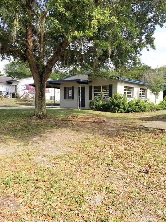 Recently Sold: $165,000 (3 beds, 1 baths, 864 Square Feet)