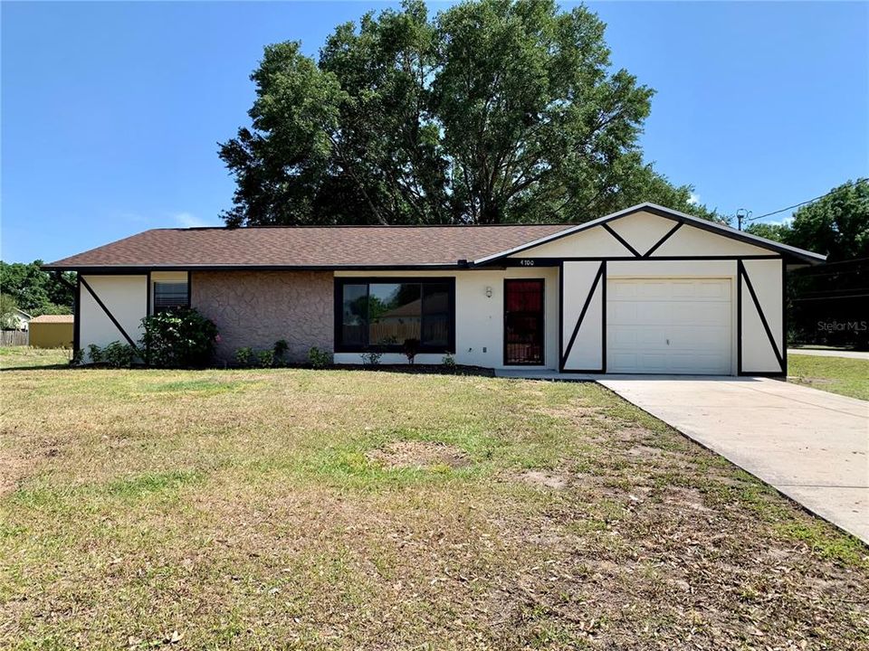 Recently Sold: $220,000 (2 beds, 2 baths, 1391 Square Feet)