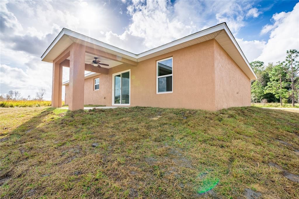 Recently Sold: $202,500 (3 beds, 2 baths, 1337 Square Feet)